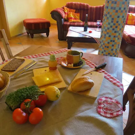 Apartment Foersters Weinterrassen *